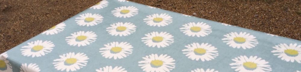 Wipeclean Oilcloth - Oilcloth tablecloths, made from pvc coated cotton fabric. Choose from a range of printed designs in either Gloss PVC coating or Matt PVC coating.  Improve the presentation of your wipeclean oilcloth tablecloth with our optional bias binding edge finish.