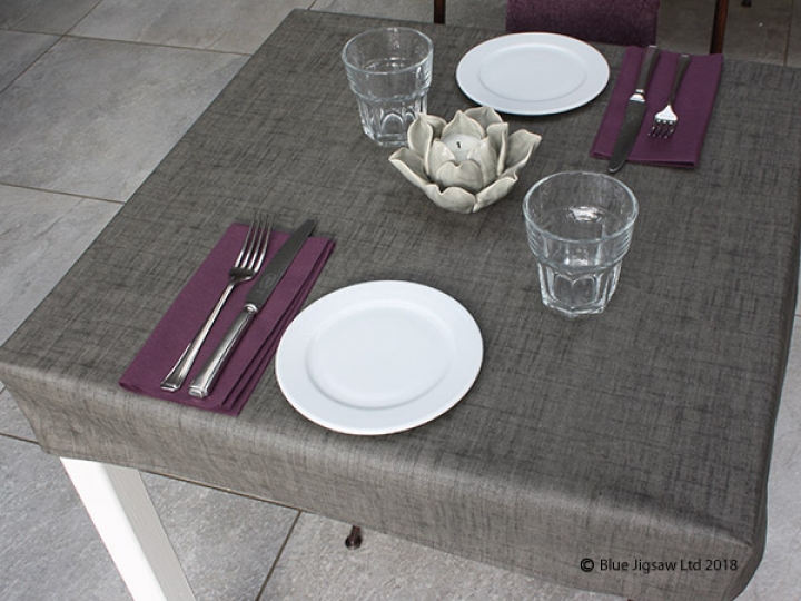 Table Linen Solution For Restaurant Tables