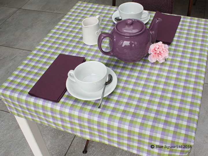 Table Linen Solution for Restaurant Tables