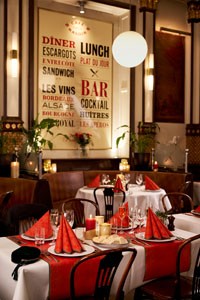 Duni Matt Pillar Candles