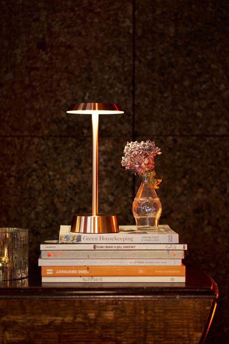 Rose Gold Nour LED Lamp