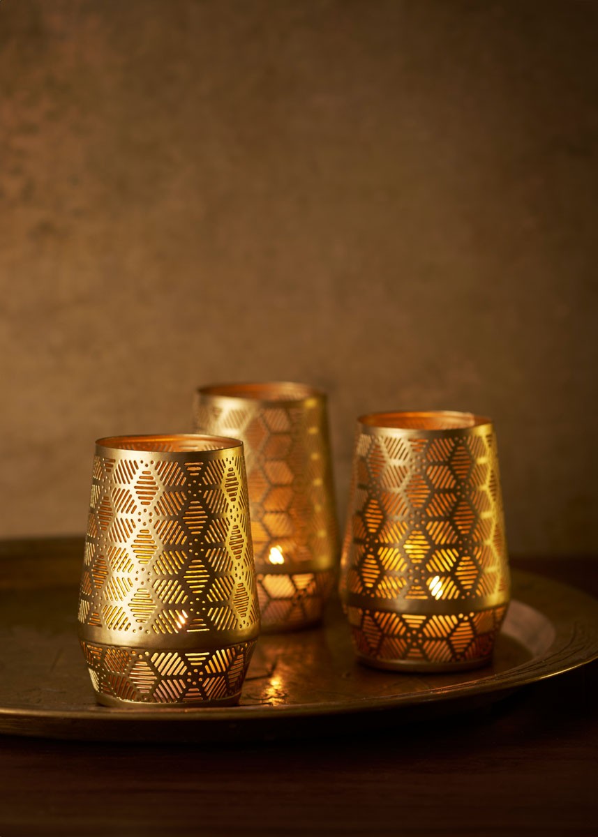 Anoush Metal Candle Holder with Tea Lights